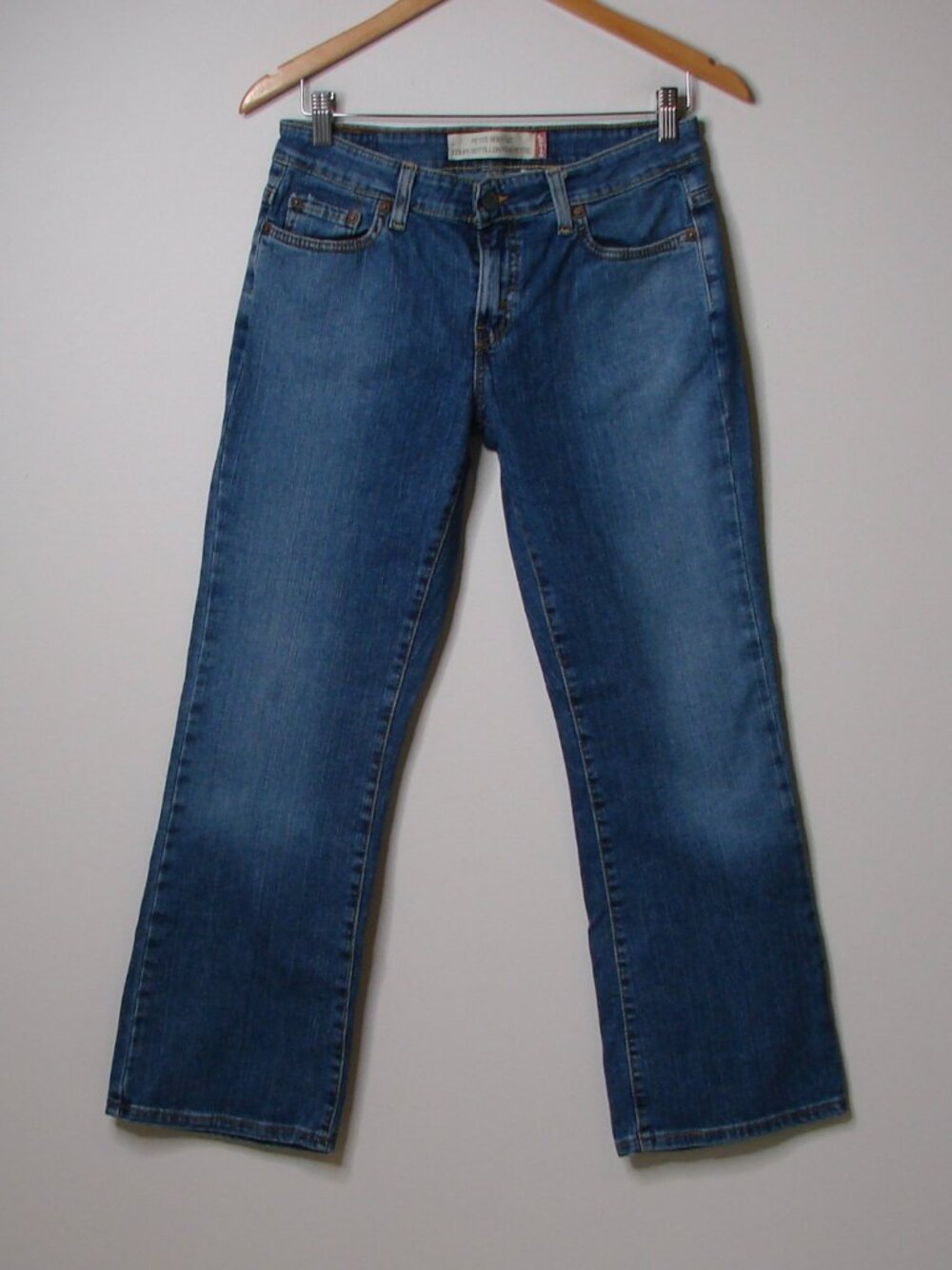Vintage Y2K Levi's Petite Bootcut Jeans Black Batwing Red Tab Flare Wide Leg 8